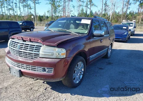 2011 Lincoln Navigator z USA, uszkodzony, nr VIN 5LMJJ2H55BEJ03572